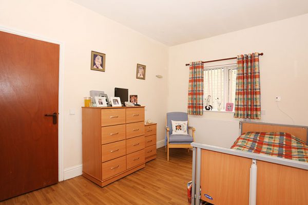 lister house nursing home bedroom