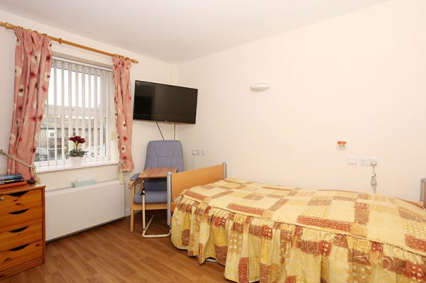 sherrington-house-nursing-home-bedroom