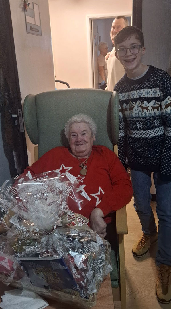 Zachary-Christmas-Hamper-Donation03 Zachary-Christmas-Hamper-Donation03