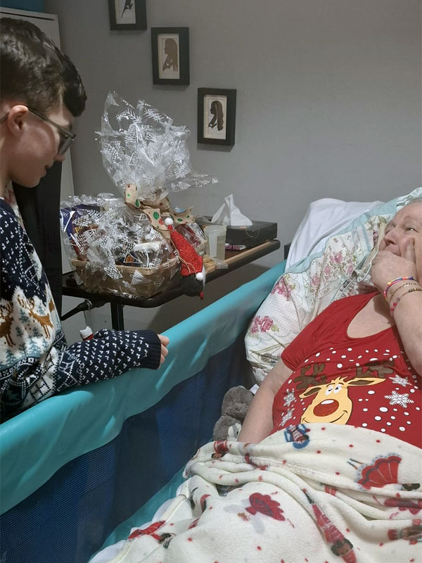 Zachary-Christmas-Hamper-Donation04 Zachary-Christmas-Hamper-Donation04